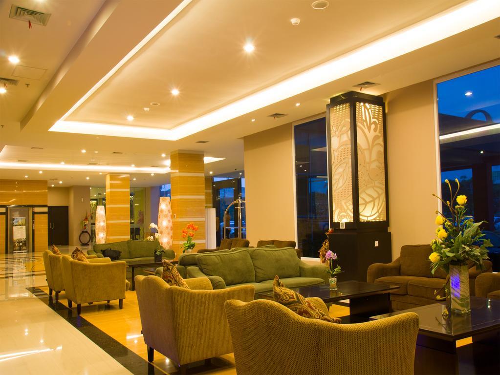 Hotel Olive Tangerang Exteriör bild